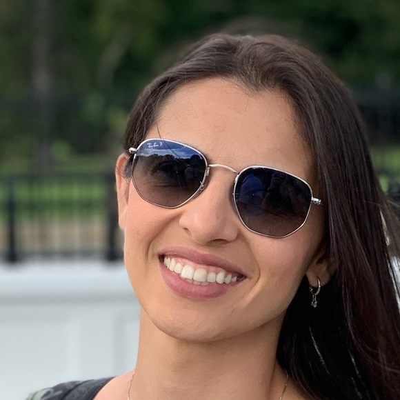 stephaniedec270